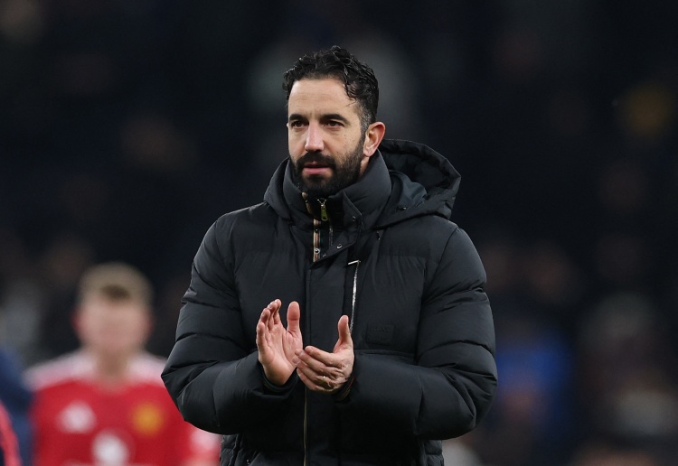 英媒:球员和阿莫林的家人受邀前往卡灵顿观看训练,参加曼联活动 英媒:球员和阿莫林的家人受邀前往卡灵顿观看训练,参加曼联活动